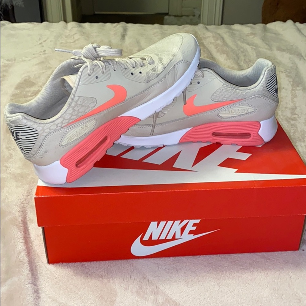 Women Nike Airmax 90 Ultra 2.0 sz 7.5